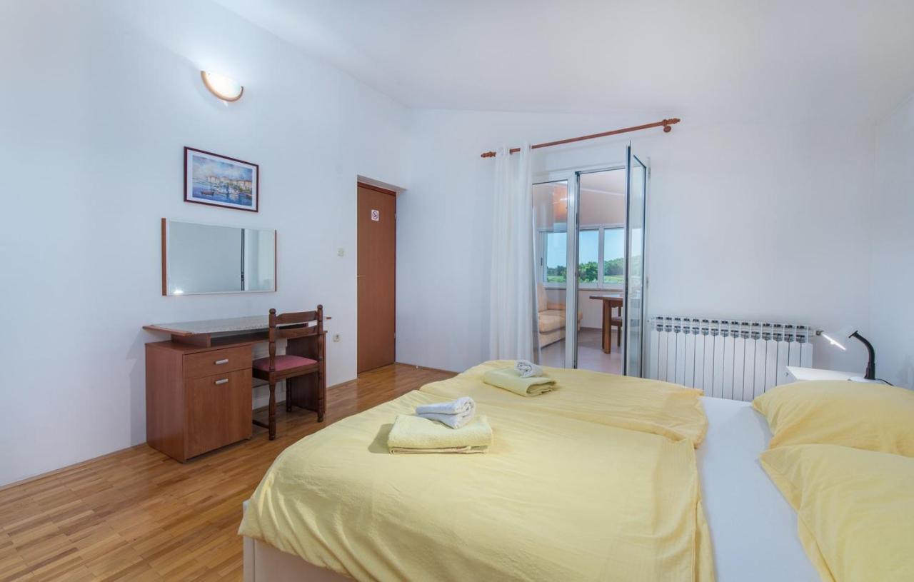 Villa Anita With Common Pool Vrvari Luaran gambar